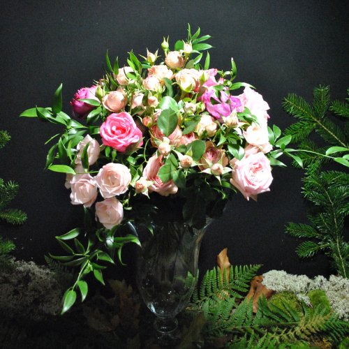 1758448166201-2-boutique-roses-variees-rouge-pivoine-caen.png